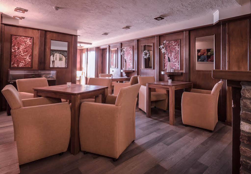 Hotel Restaurant De Roosterhoeve Roosteren Exteriér fotografie